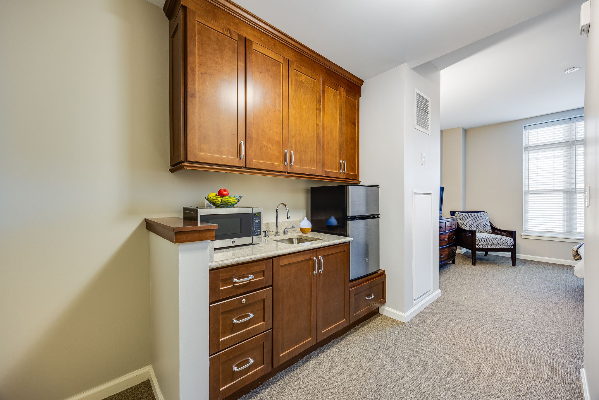 Sunrise of Bridgewater | Model Suite Kitchen