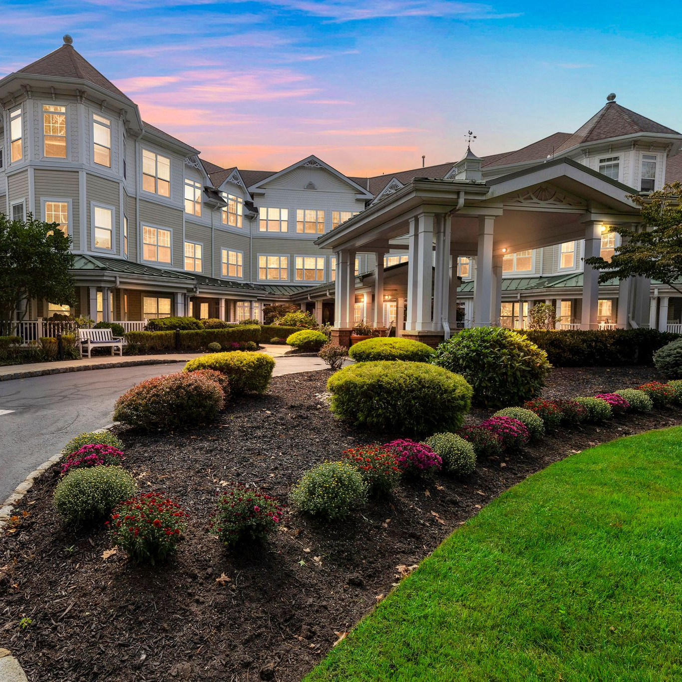 The outside of Sunrise Assisted Living of Marlboro in Marlboro