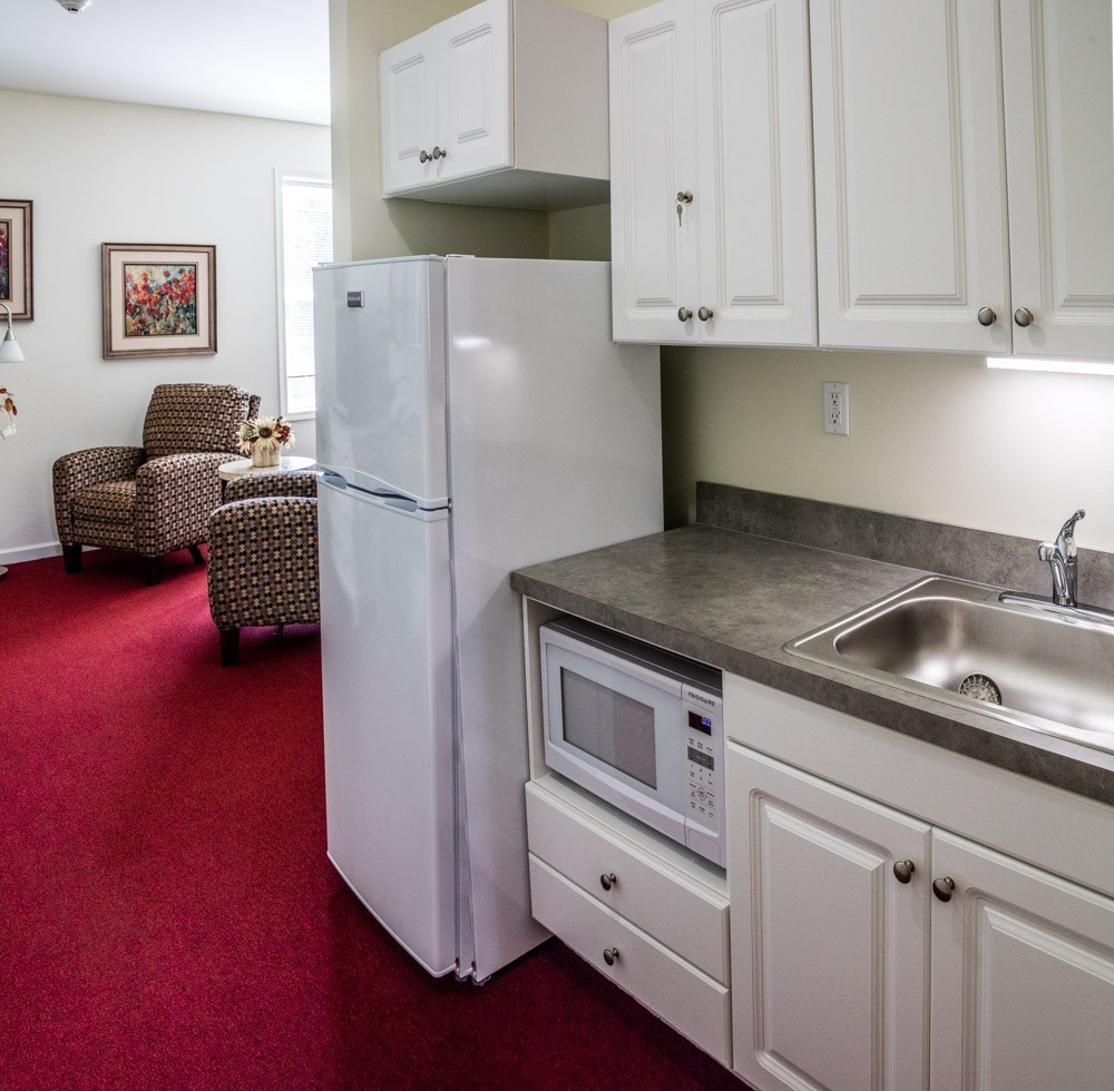 Studio with kitchenette by the door
