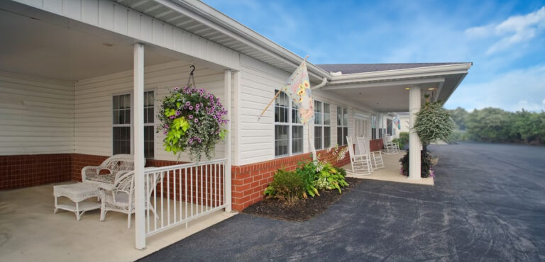 The outside of Rose Hill in Robbinsville