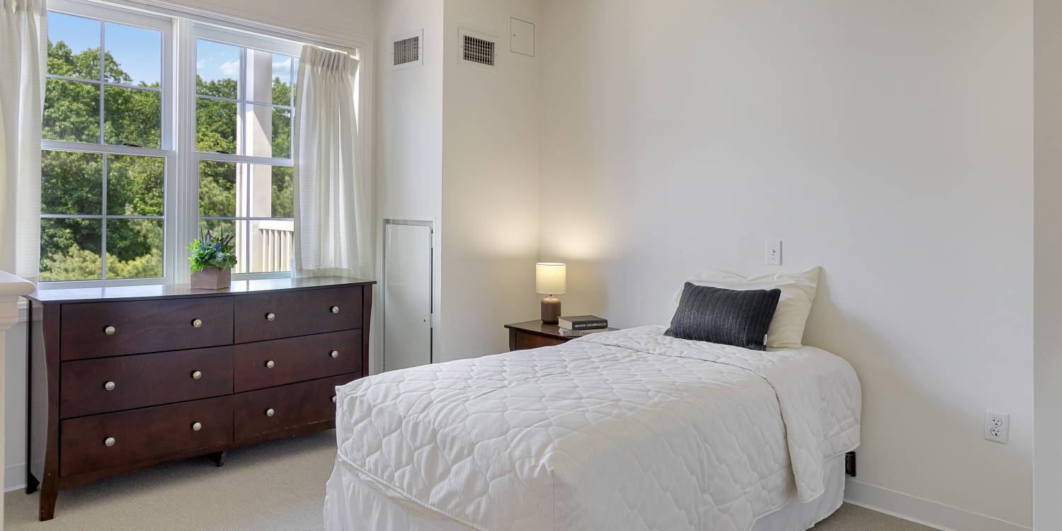 Complete Care at Whispering Woods in Edison