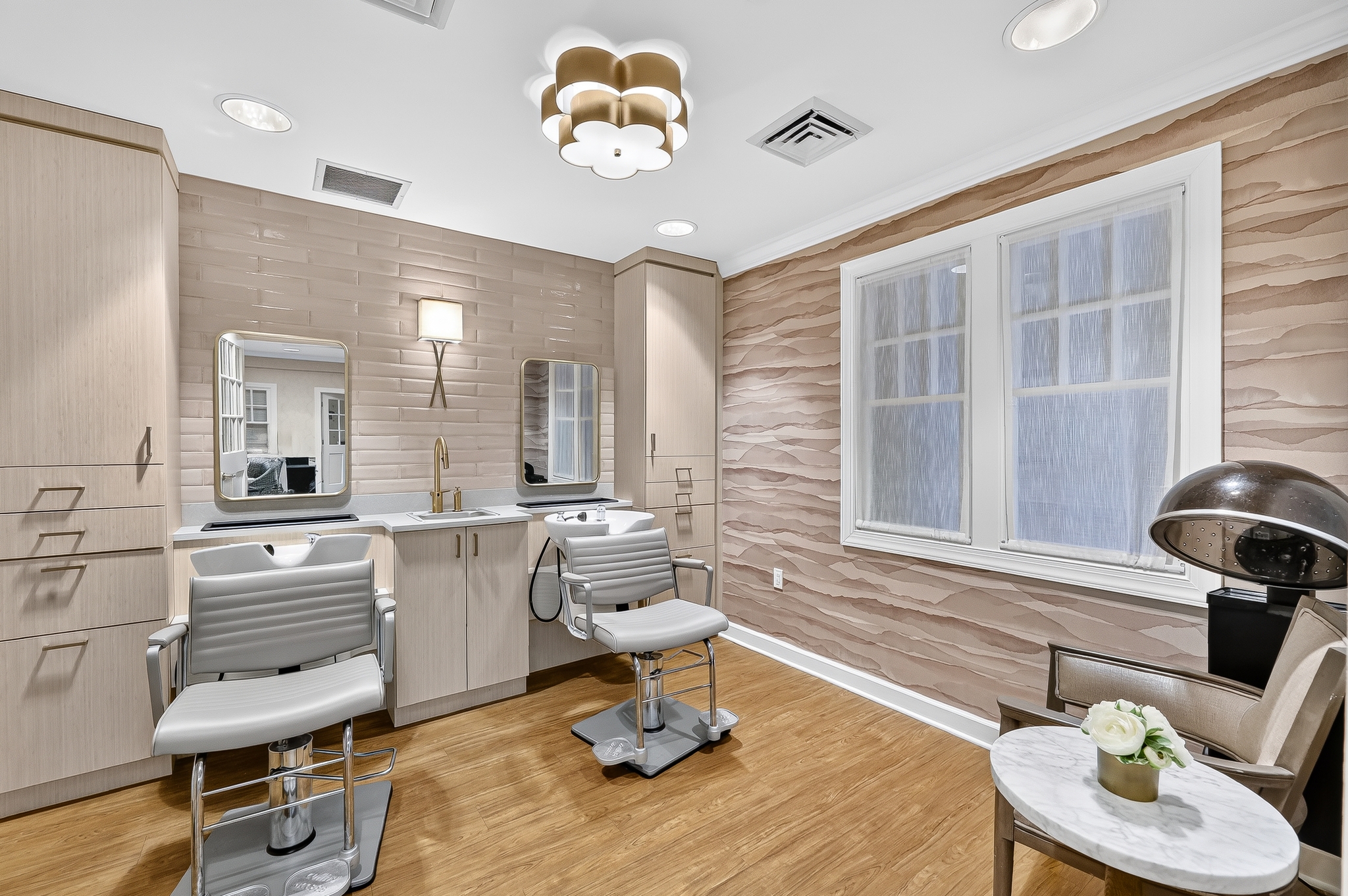 Sunrise of Wayne I Salon