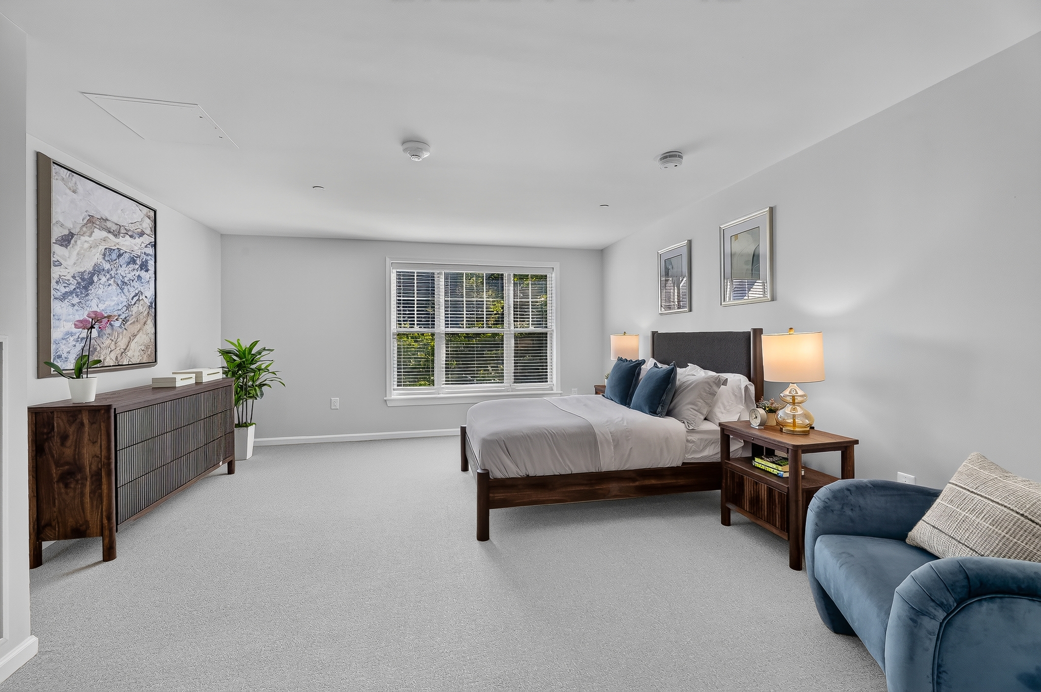 Sunrise of Wayne I Model Suite Bedroom